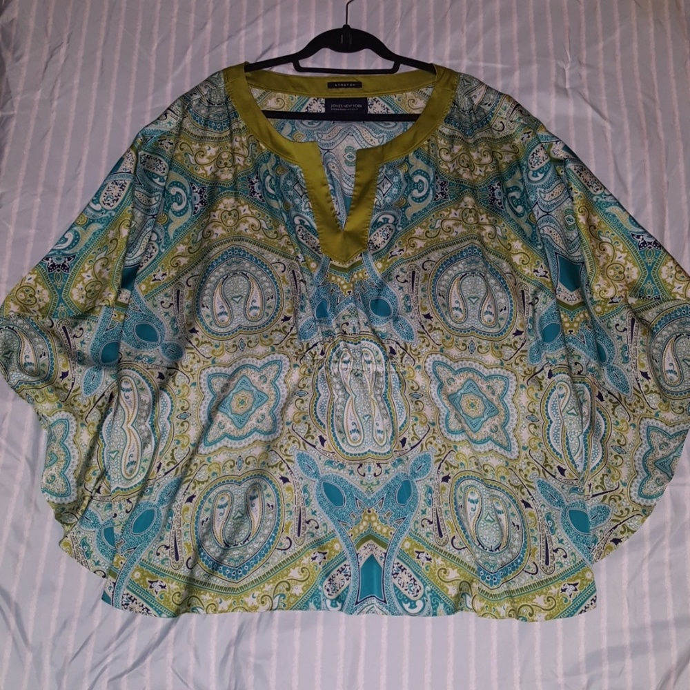Jones New York Signature Woman Paisley Blouse